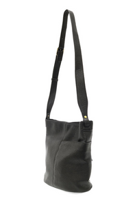 Bindi Front Slip Crossbody Bag [Black-L8247]