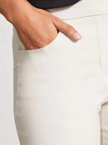 Flatten It Pull On Capri W Side Buttons [White-1265O]