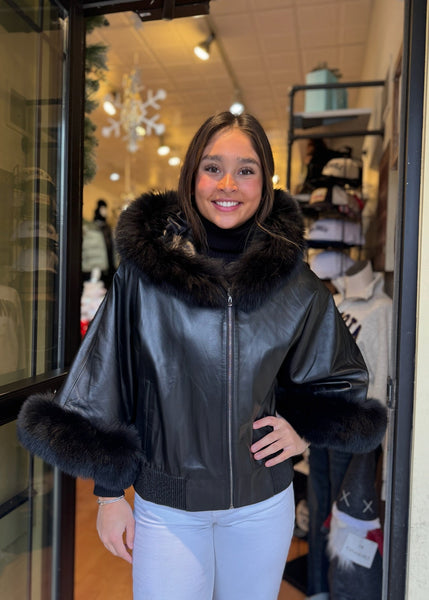 Short Fox Trimmed Jacket [Black-VTMK61]