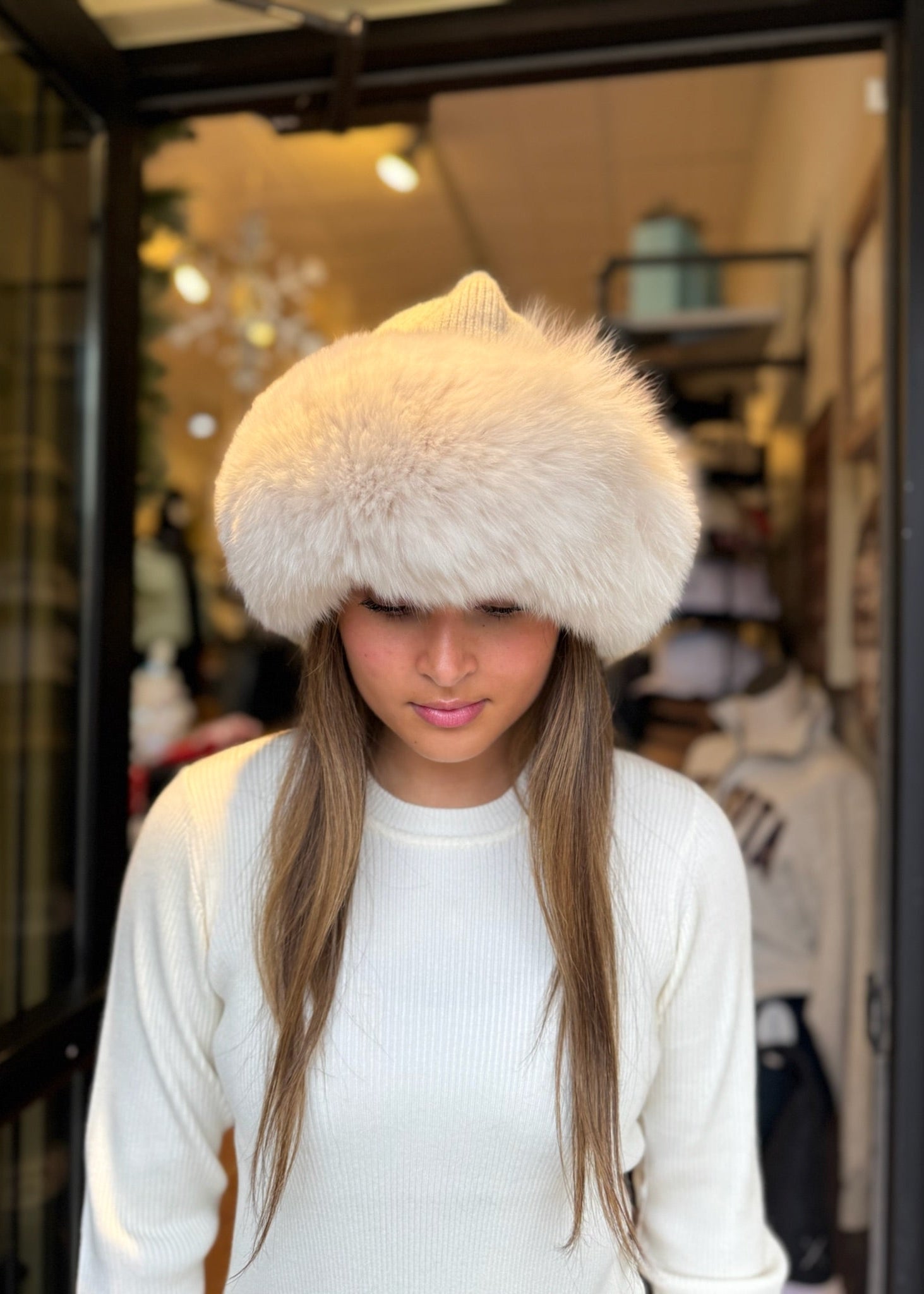 Knit Wool Hat With Fox Fur Trim [Ivory-HTHL04]