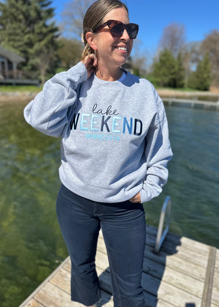 Lake Weekend Minnesota  Embroidery Sweatshirt [Grey]