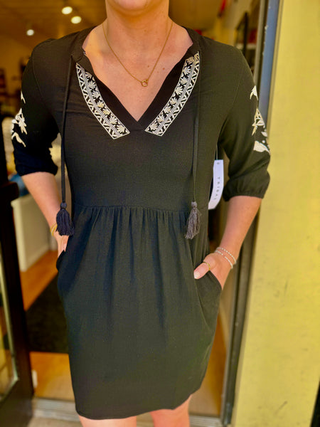 Elbow Sleeve Dress W Embroidery Detail [Black-2455O]