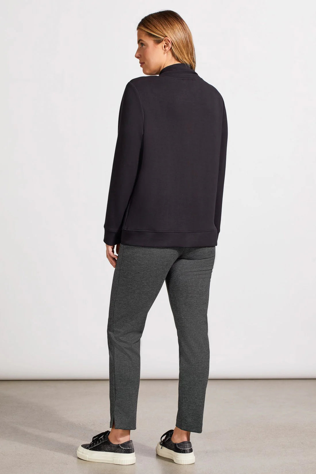 Long Sleeve Funnel Neck With Pockets [Black-1875O]