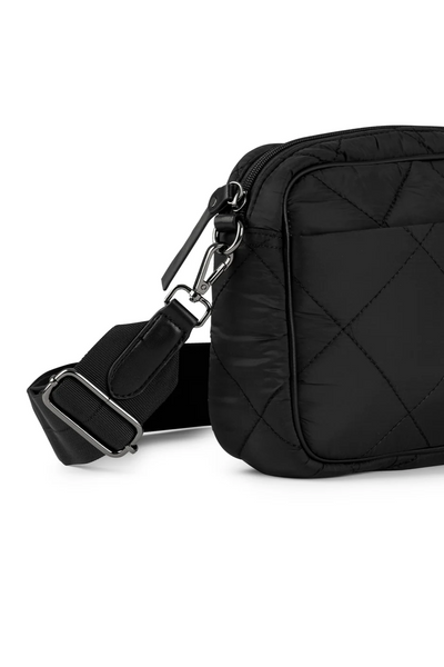 Noa Cargo Bag [Matte Black]