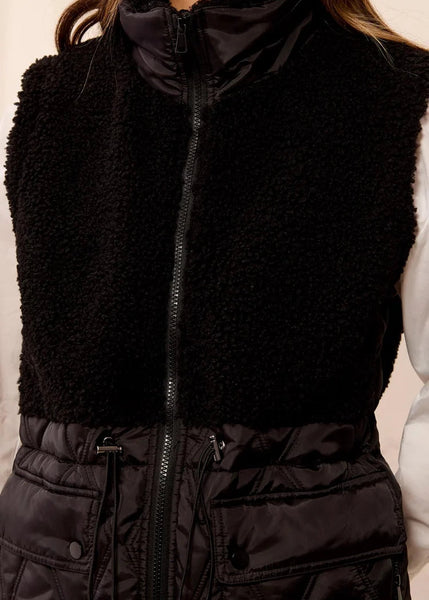 Sleeveless Mix Media Sherpa Vest [Black-5940O]