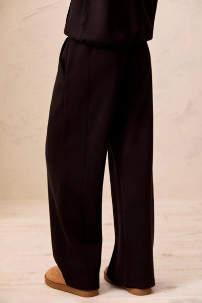 Pull On Ankle Pants With Pockets [Black-3138O]