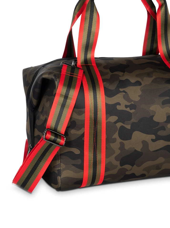 Haute shore weekender bag outlet