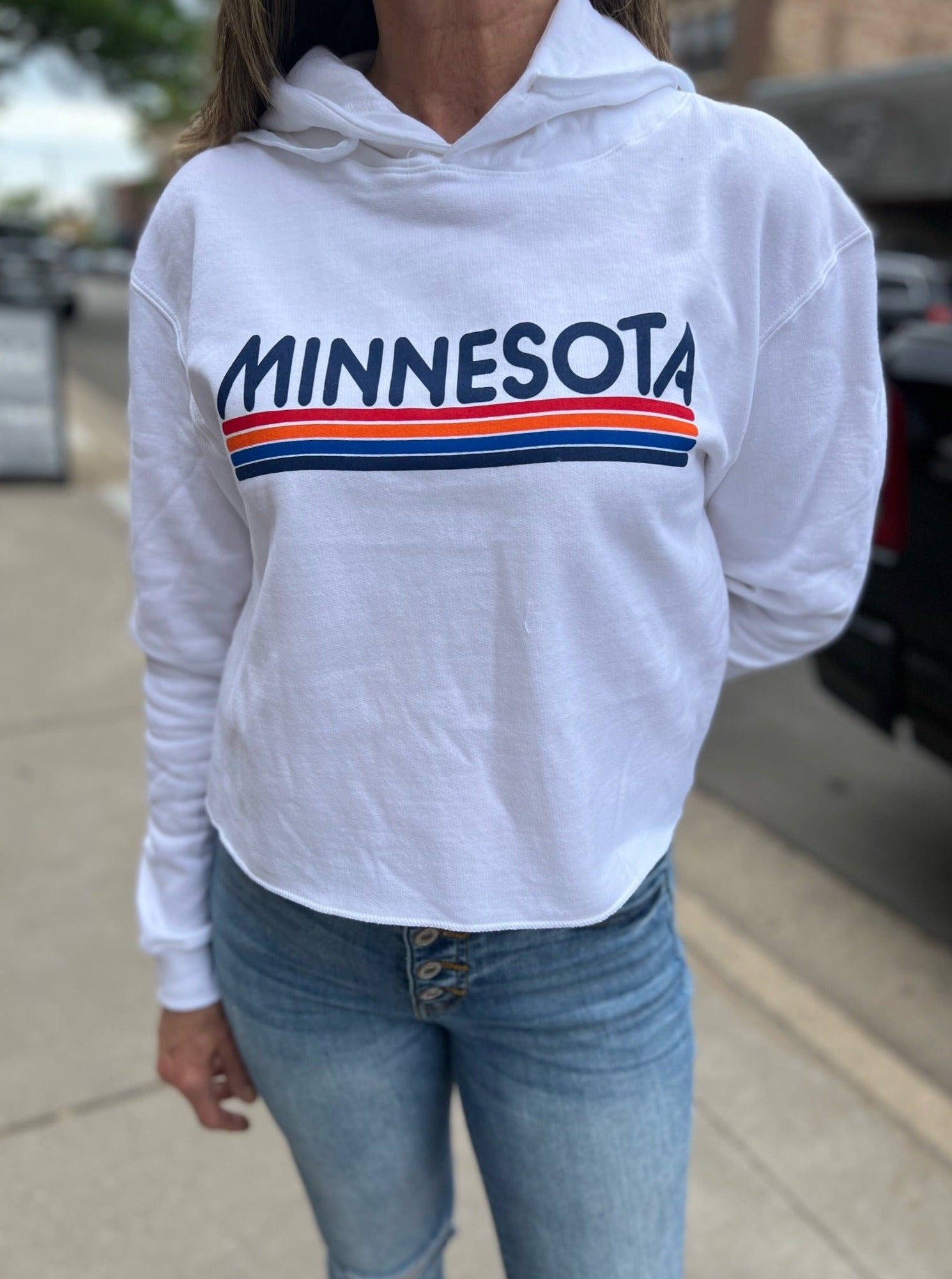 Minnesota Stripe Design Cropped Hooded Sweatshirt [White]
